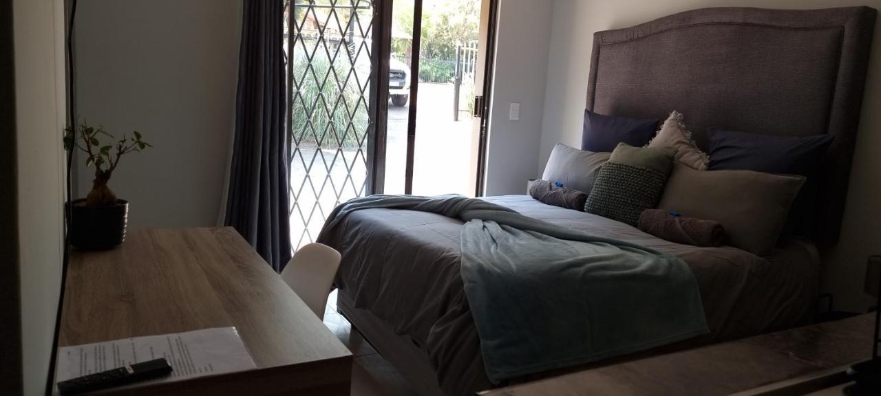 Atterbury Self Catering Studios Pretoria-Noord Eksteriør bilde