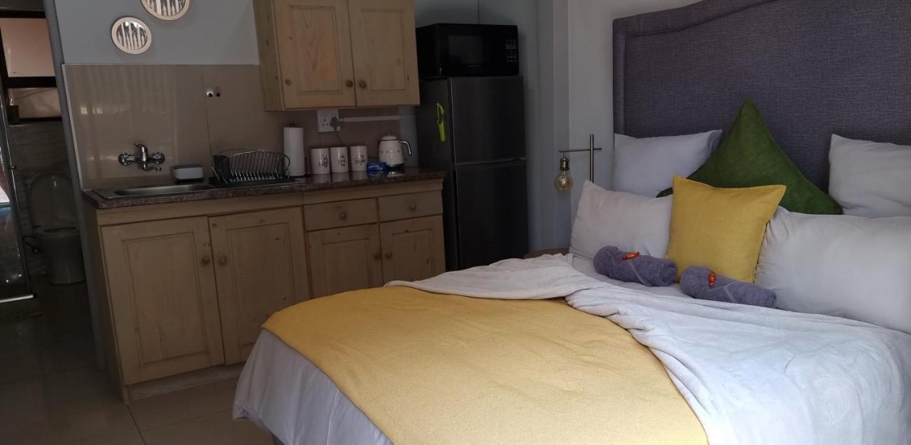 Atterbury Self Catering Studios Pretoria-Noord Eksteriør bilde