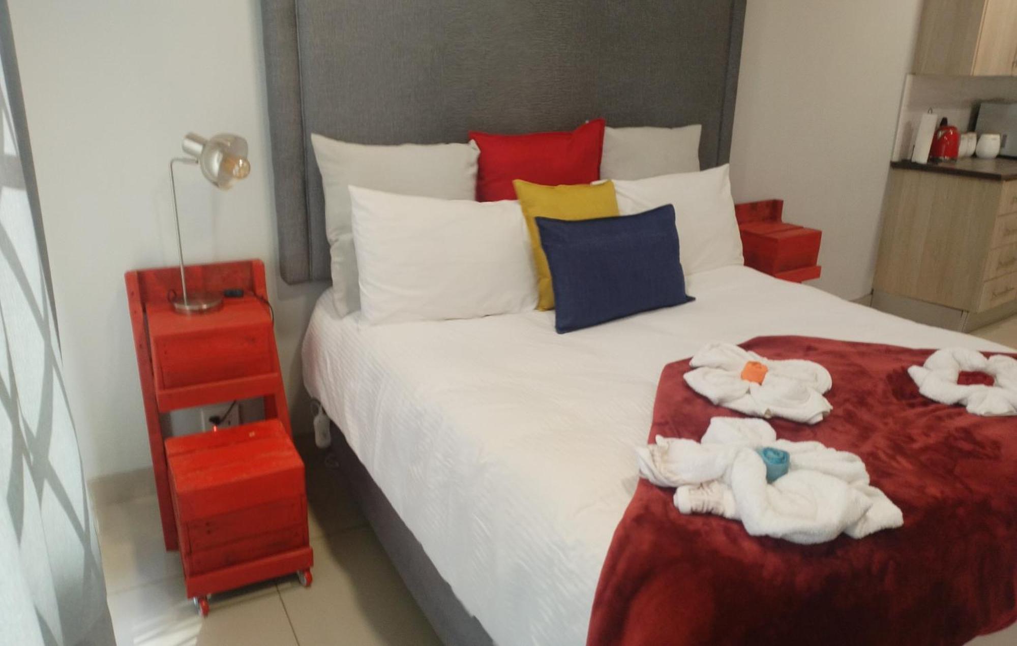 Atterbury Self Catering Studios Pretoria-Noord Eksteriør bilde