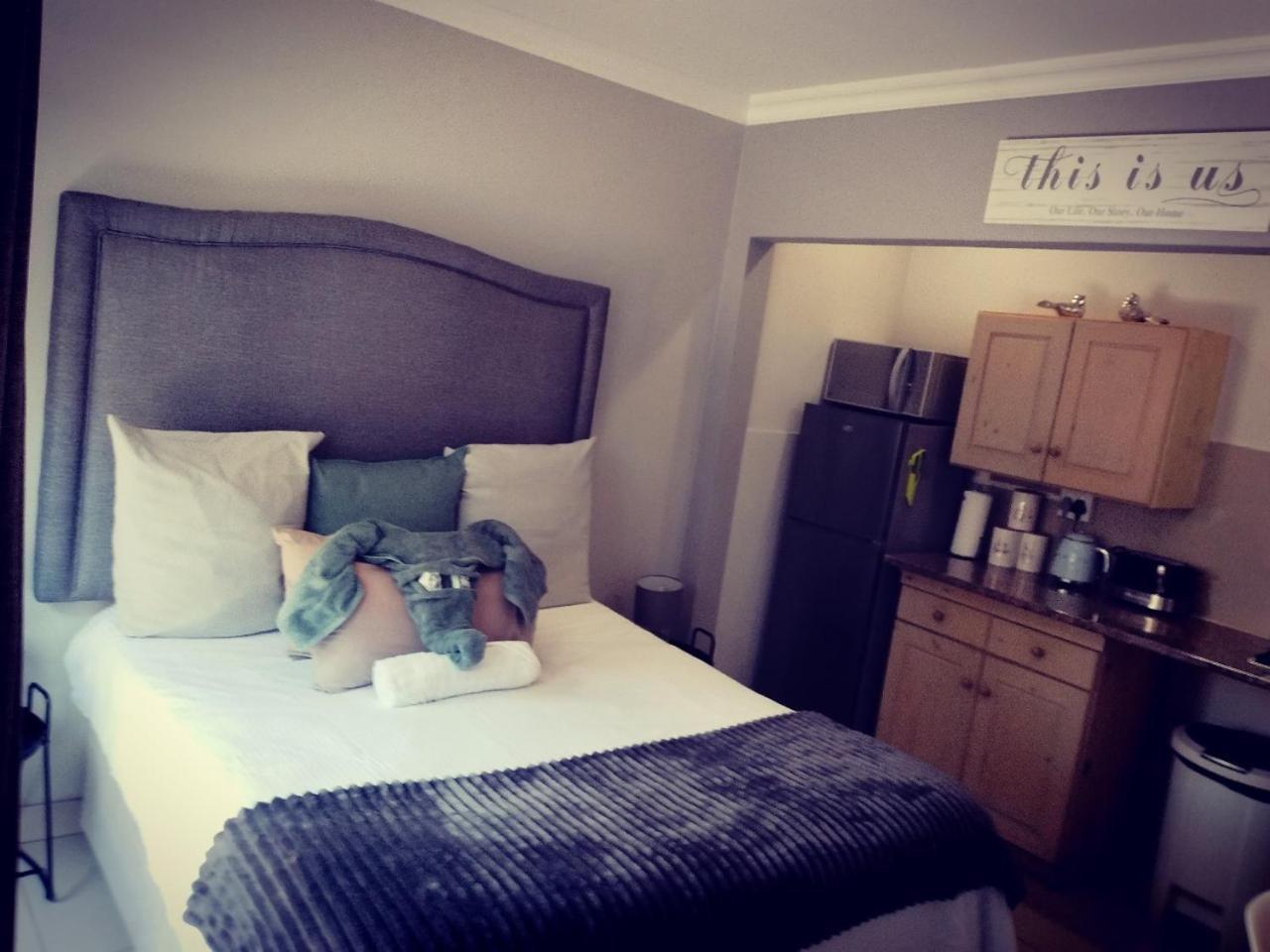 Atterbury Self Catering Studios Pretoria-Noord Eksteriør bilde